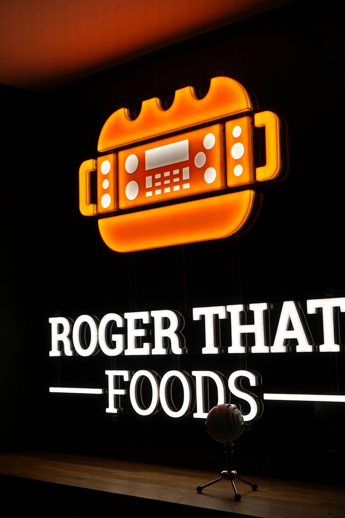 Nowa burgerowa fala - recenzja Roger That Foods